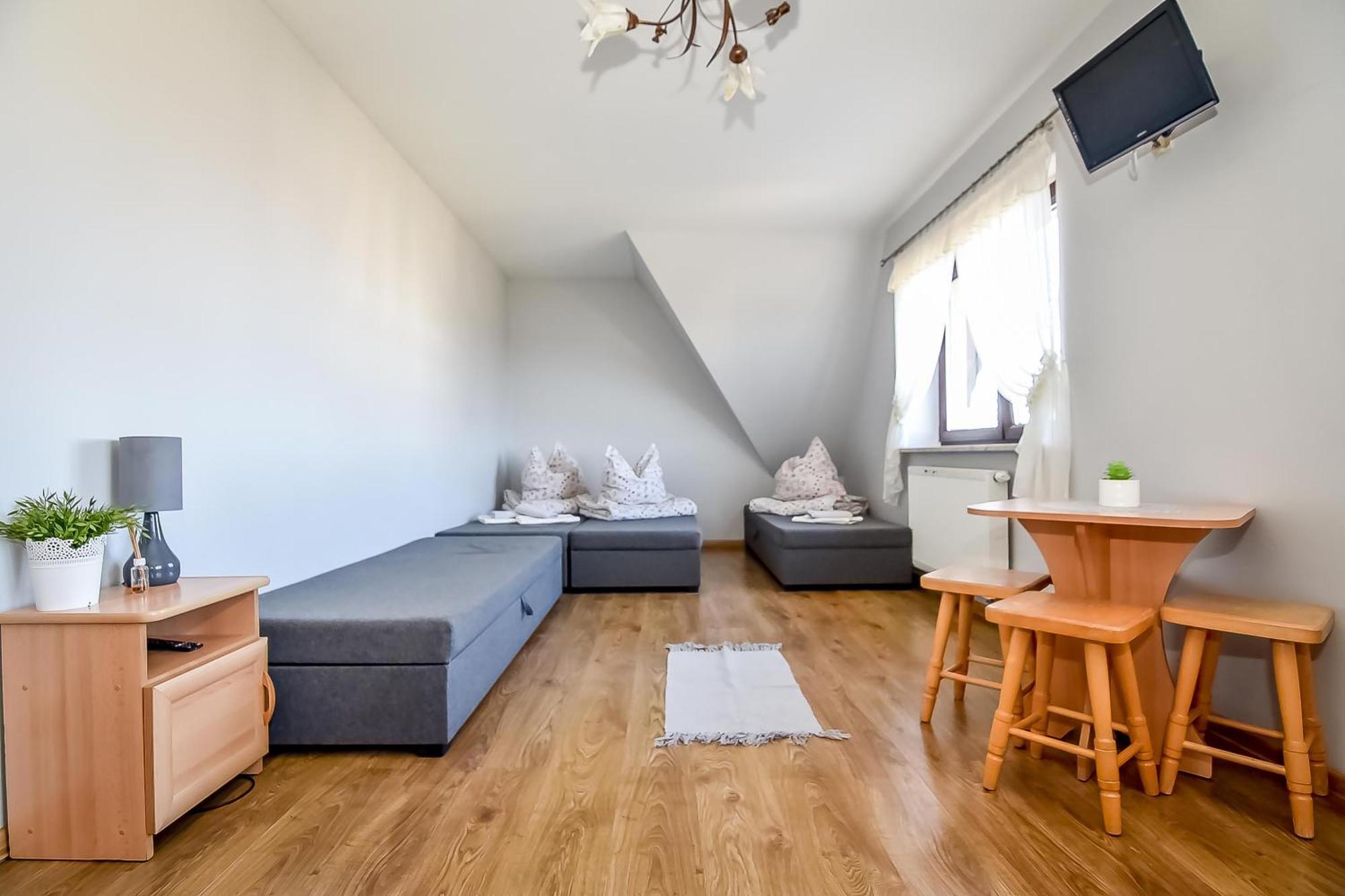 Homestay Marysienka Hrube Wyzne 12a *